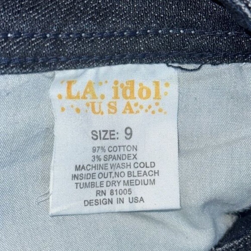 L.A. Idol Womens Distressed Dark Wash Denim Capri Jeans Size 9 Cotton/Spandex - Picture 2 of 10